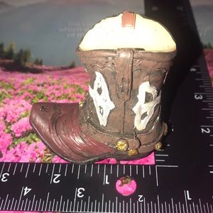 New True Living In/Outdoor Texas Boot Decor